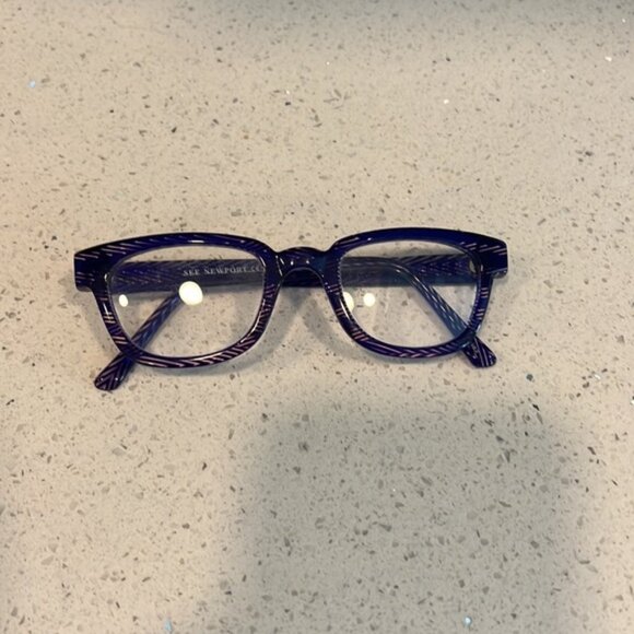 See Newport glasses frames - Picture 10 of 11